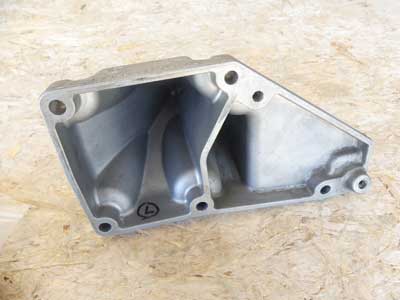 Mercedes Engine Motor Mount Bracket, Left A2732230504 C216 CL550 W221 S5504